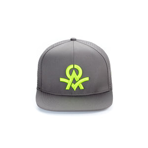 Sweat Out 2.0 Hat with Sunglasses Keeper - Flat Dark Gray with Green